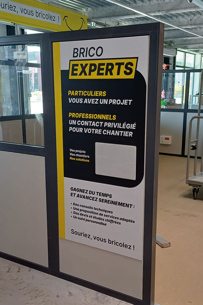 code-graphique-entrepot-du-bricolage-signaletique-services-panneaux-suspendus-07